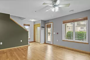 3902 Maple Grove Dr, Madison, WI 53719 - Photo 5