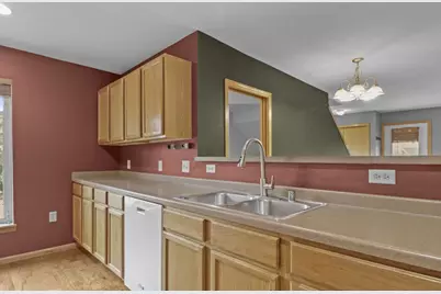 3902 Maple Grove Drive, Madison, WI 53719 - Photo 13