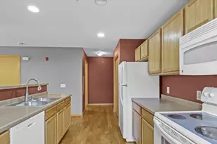 3902 Maple Grove Dr, Madison, WI 53719 - Photo 11