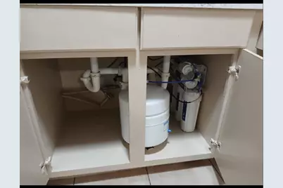 2516 W Carroll Avenue, Oak Creek, WI 53154 - Photo 5