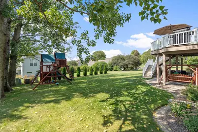 925 Lexington Way, Waunakee, WI 53597 - Photo 5