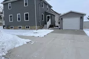 325 W Maple Ave, Beaver Dam, WI 53916 - Photo 17