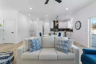 5614 Glorious Drive, Madison, WI 53718 - Photo 5