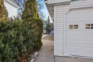 511 Hill St, Green Lake, WI 54941 - Photo 49