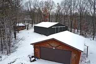 N4854 Eagle Nest Dr, Elroy, WI 53929 - Photo 3