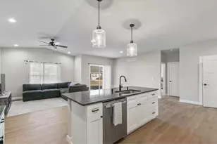 110 Hill Row, Portage, WI 53901 - Photo 5