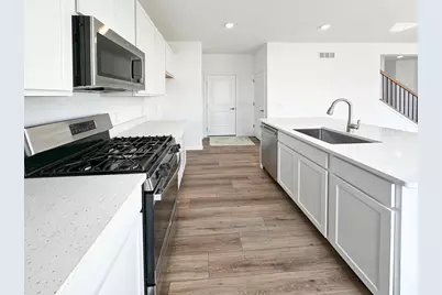 2909 Alpine Run #76, Stoughton, WI 53589 - Photo 13