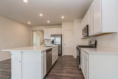 2801 Alpine Run #81, Stoughton, WI 53589 - Photo 5