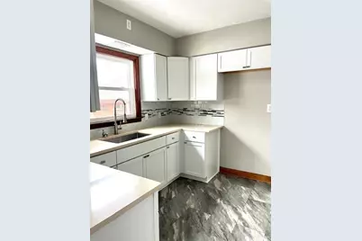 120 N Madison Street, Janesville, WI 53536 - Photo 15