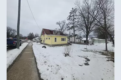1035 Academy Street, Elroy, WI 53929 - Photo 3