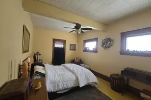 1035 Academy St, Elroy, WI 53929 - Photo 13