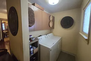 1035 Academy St, Elroy, WI 53929 - Photo 15