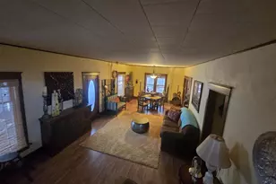 1035 Academy St, Elroy, WI 53929 - Photo 7