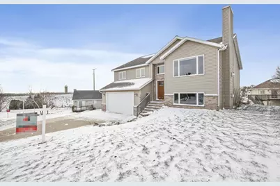 1032 Vista Ridge Drive, Mount Horeb, WI 53572 - Photo 3