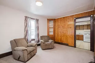 611 S Wisconsin St, Mineral Point, WI 53565 - Photo 9