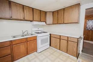 611 S Wisconsin St, Mineral Point, WI 53565 - Photo 13