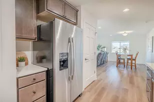 912 Oregon Parks Ave, Oregon, WI 53575 - Photo 9