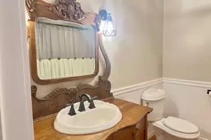 4211 Oak St, Mcfarland, WI 53558 - Photo 15