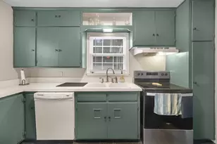 71 S Blackhawk St, Janesville, WI 53545 - Photo 13