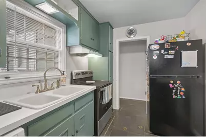 71 S Blackhawk Street, Janesville, WI 53545 - Photo 15