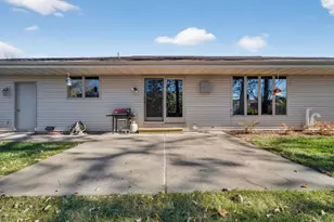 1802 Tarragon Dr, Madison, WI 53716 - Photo 45