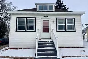 515 W Florence St, Cambria, WI 53923 - Photo 3