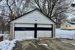 515 W Florence St, Cambria, WI 53923 - Photo 7