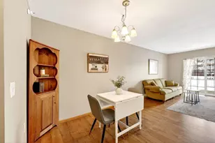 10 Kings Mill Cir, Madison, WI 53718 - Photo 9