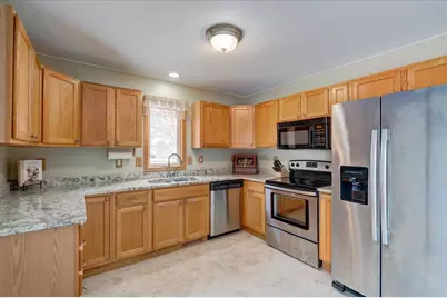 73 Debbie Drive, Janesville, WI 53536 - Photo 9