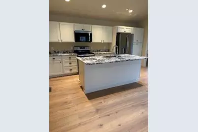 400 N Center Street, Beaver Dam, WI 53916 - Photo 5