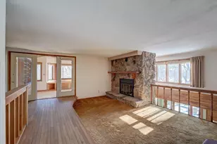 5601 Dahmen Dr, Waunakee, WI 53597 - Photo 19