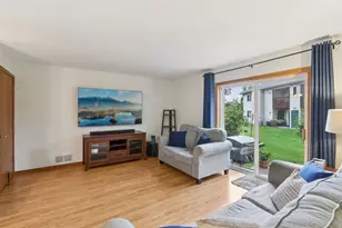 457 Bowlavard Ave, Belleville, WI 53508 - Photo 3