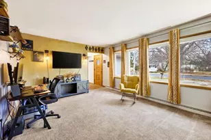 239 E Spaulding St, Watertown, WI 53098 - Photo 5