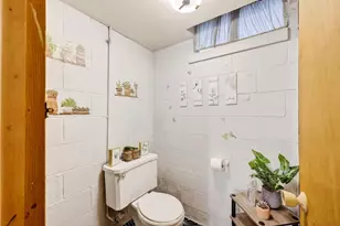 239 E Spaulding St, Watertown, WI 53098 - Photo 27