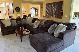 649 Roxbury Rd, Rockford, IL 61107 - Photo 3