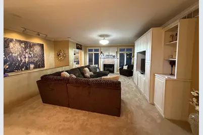 649 Roxbury Road, Rockford, IL 61107 - Photo 15