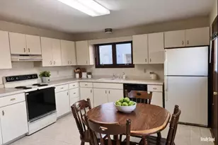 6502 Pilgrim Rd, Madison, WI 53711 - Photo 11