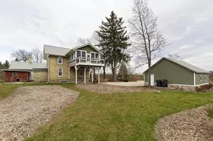 W2344 Rome Rd, Helenville, WI 53137 - Photo 7
