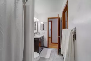 413 N Rosa Rd, Madison, WI 53705 - Photo 15