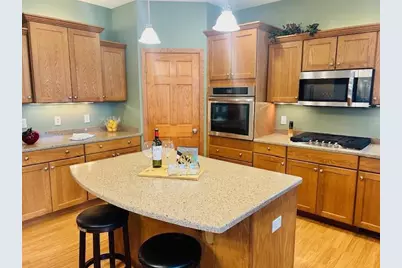 306 Lindsay Way, Cottage Grove, WI 53527 - Photo 5