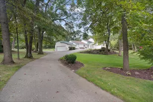 1484 Ravenoaks Trail, Oregon, WI 53575 - Photo 3