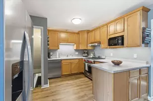 5934 Meadowood Dr, Madison, WI 53711 - Photo 13