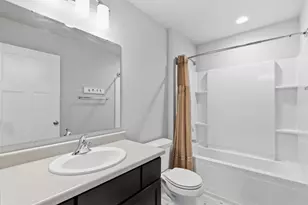 629 Hillcrest Dr, Waunakee, WI 53597 - Photo 19