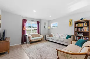 629 Hillcrest Dr, Waunakee, WI 53597 - Photo 5