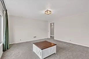 701 E 5th Ave, Brodhead, WI 53520 - Photo 7