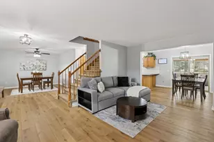 503 Island Dr, DeForest, WI 53532 - Photo 9