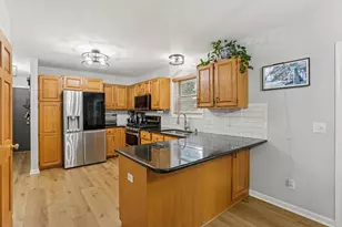 503 Island Dr, DeForest, WI 53532 - Photo 15