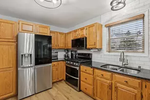 503 Island Dr, DeForest, WI 53532 - Photo 17