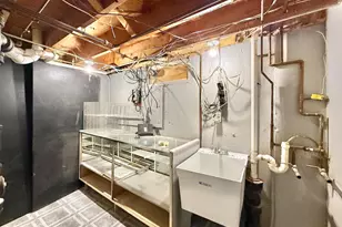 1321 W Court St, Janesville, WI 53548 - Photo 33