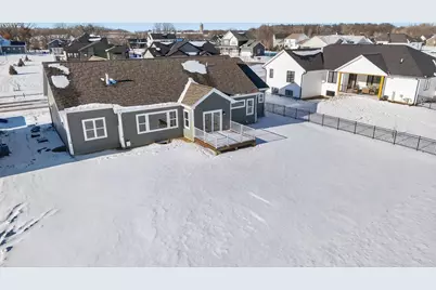 7711 Stonecrop Way, DeForest, WI 53532 - Photo 57